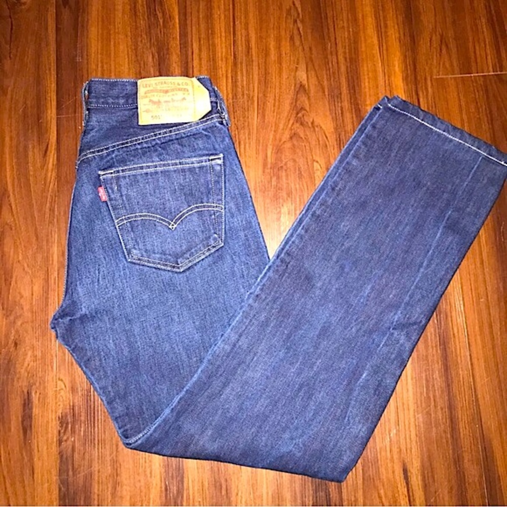 Vtg 90s/Y2K 501 Levis Button Up Dark Denim Mens Tall Bootcut Jeans